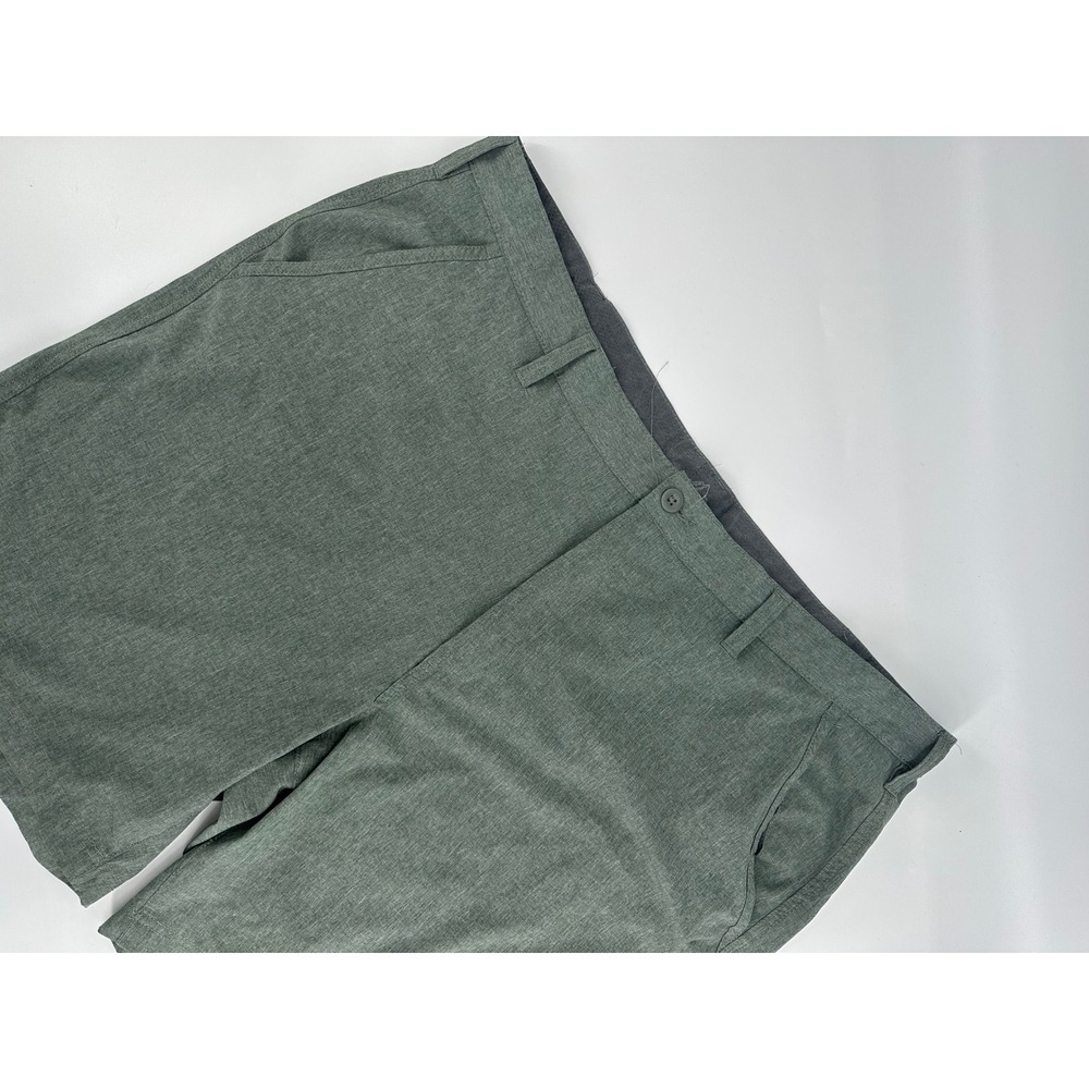 Croft & Barrow Mens Size 44 Green Polyester Spandex‎ Stretch Golf Casual Shorts